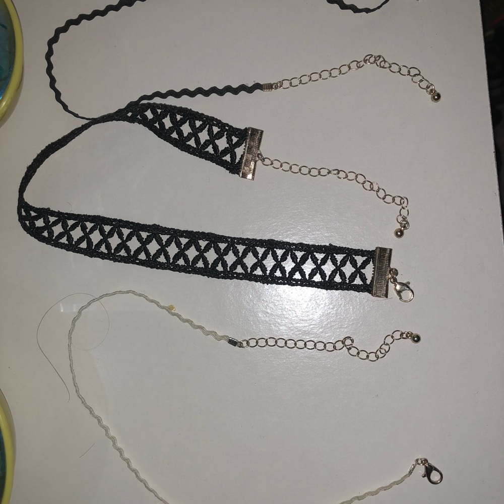 3 F21 chokers